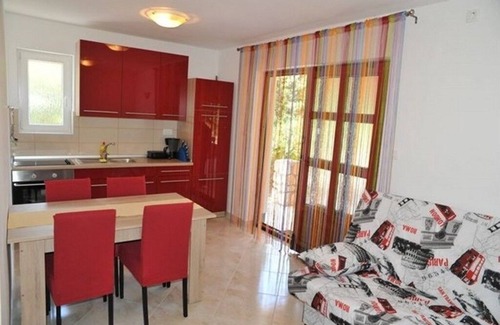 Suha Punta Apartamento | Apartamento para dos personas con terraza y vista al mar Kampor, Rab (A-24554-b)