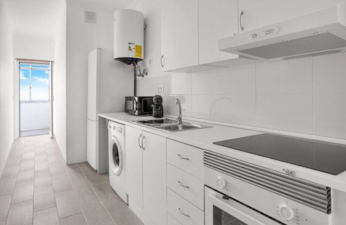 Cacilhas Apartamento | Two bedroom Apt | Almada | Terrace w/River Views