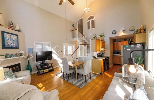Grand Rivers Condominio | Two bedroom Bayside Condo