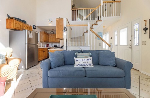Grand Rivers Condominio | Two-bedroom Bayside Condo
