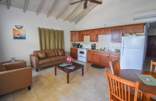 Osbourn Apartamento | Two-Bedroom Beachfront Apartment - Lord Nelson Hotel