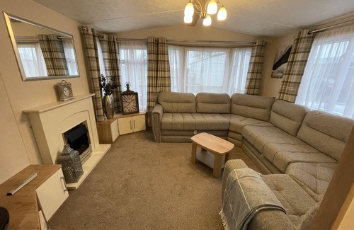 Jedburgh Casa | Two bedroom Caravan at Lilliarsedge