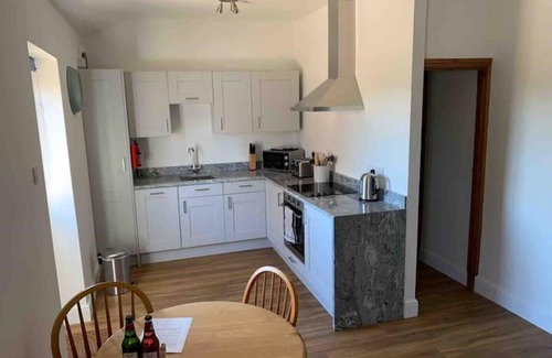 Wedmore Cabaña | Two Bedroom Cottage near Wedmore with Mendip Views