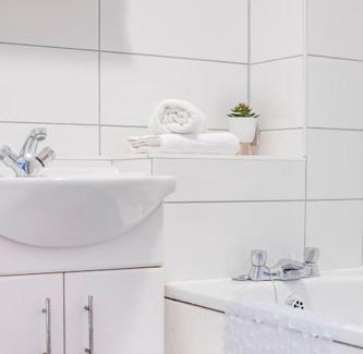 Colchester Apartamento | Two bedroom flat near Colchester Hospital with free parking and internet