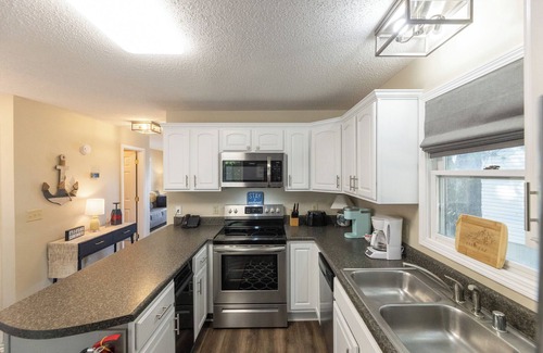 Grand Rivers Condominio | Two bedroom Harbor view Condo