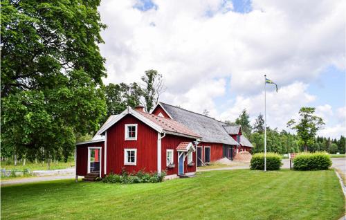 Rorvik Casa | Two-Bedroom Holiday Home In Rorvik