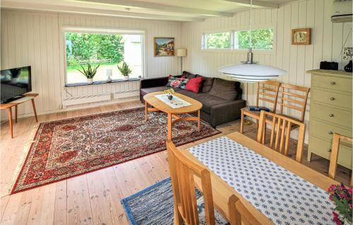 Jonstorp Casa | Two-Bedroom Holiday Home In Jonstorp