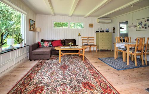 Jonstorp Casa | Two-Bedroom Holiday Home In Jonstorp
