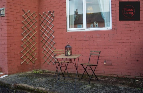 Hamilton Casa | Two Bedroom House by Klass Living Serviced Accommodation Hamilton - Kenmar House With Parking & WiFi