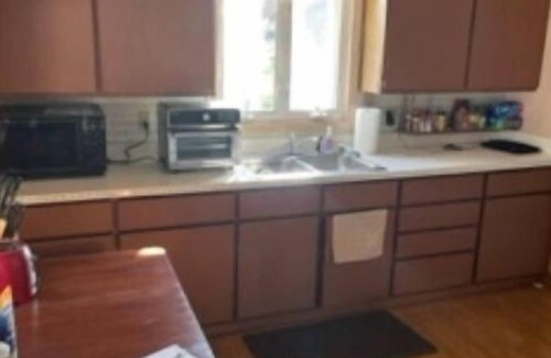 Waupun Casa | Two bedroom ranch that sleeps 5 Ideal for NFL Draft, EAA, Little League tourneys