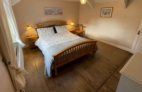 Delabole Casa | Two bedroom Rock Cottage, Delabole Sleeps 4+2