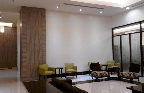 Barangka Ilaya Condominio | Suite de 2 dormitorios conectada a la estación MRT Boni
