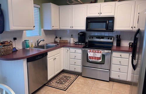 Desert Aire Casa | Two bedroom, three bathroom fenced yard. Game room with hide a bed. Pet friendly