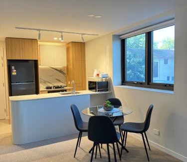 Dickson Apartamento | Two Bedroom, Two Bathroom - Kashmir Apartment in Canberra City