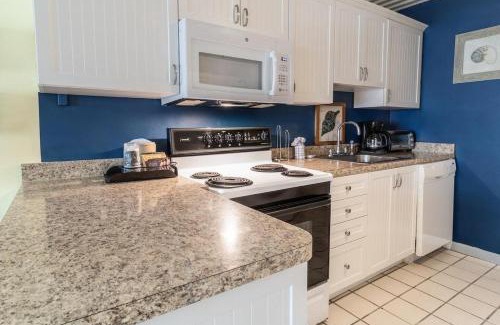 Litchfield by the Sea Hotel | Two Bedroom Villa Sleeps 6 has 2 Queen and 1 King