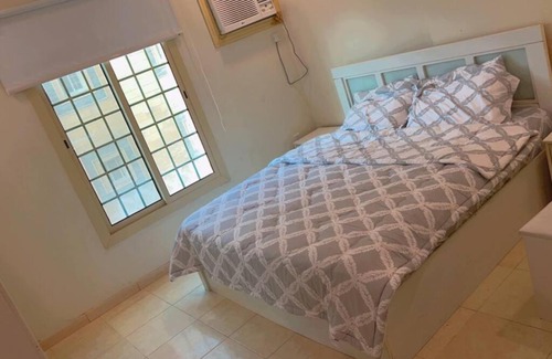 Al Faisaliyah Apartamento | Two bedrooms and living room apartment
