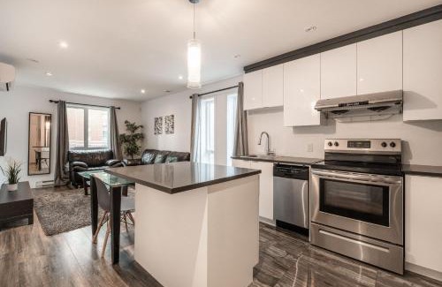 Saint Henri Apartamento | Two bedrooms in 2 floors apartment - 101