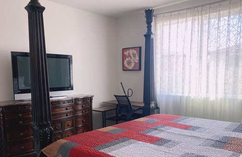 Riverside Casa | Two Bedrooms On The First Floor : Big Master Room With Separate Bathroom