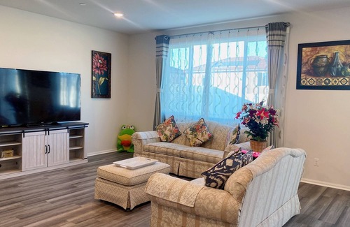Riverside Casa | Two Bedrooms On The First Floor : Big Master Room With Separate Bathroom