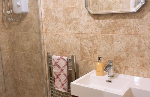 Nottingham Apartamento | Two bedrooms self-contained flat with Free Parking - Flat 2