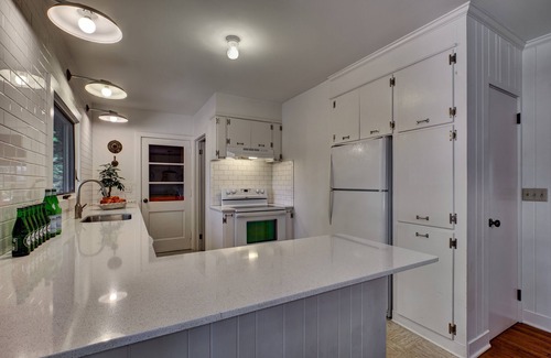 Highlands Casa | ¡DOS BLOQUES DE ST PRINCIPAL! 5 BDRM / 3 BA, WiFi. HD