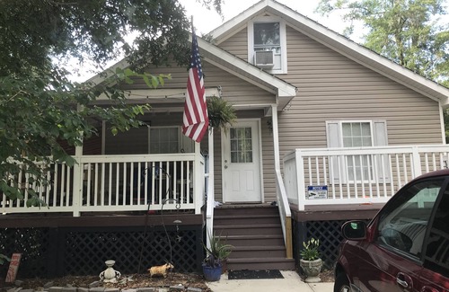 Olde Town Casa | Two blocks from the beach with a free golf cart