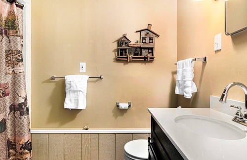 Cheboygan Cabaña | Two Cottages at Mullett Lake