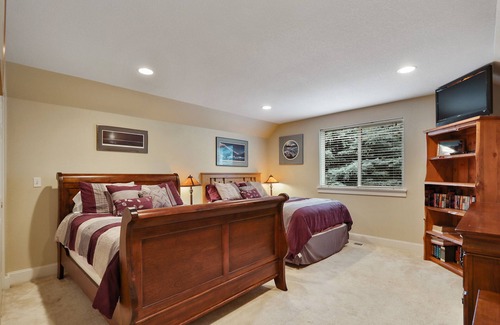 Sagle Casa | Dos hermosas casas adyacentes frente al mar dormir 34 personas-Ideal para grupos grandes!