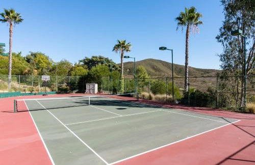 Escondido Casa | Two Estates w Pools Hot Tubs Game Rooms Valley Views Tennis Court Near Beaches Wineries