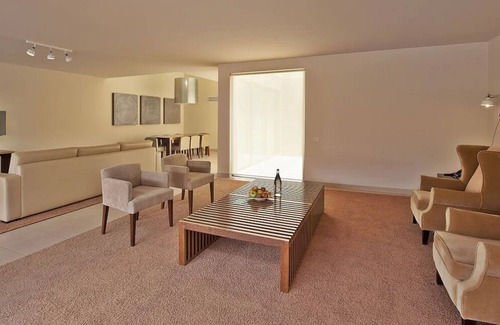 Salgados Casa | TWO Family-friendly 2BR Villas, Private Pool, Full Kitchen and Pet-friendly!
