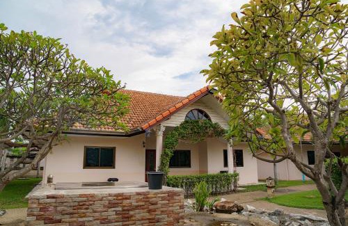 Si Racha Casa | Two Fifty Nine Resort 259 Resort