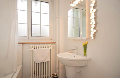 Basilea Apartamento | Two Floor Apartment with Garden & BaselCard