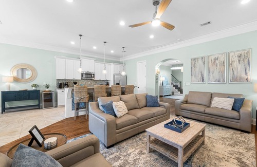 Villa Lago Casa | Two Golf Carts ~ Golf Course View ~ Private Beach Access