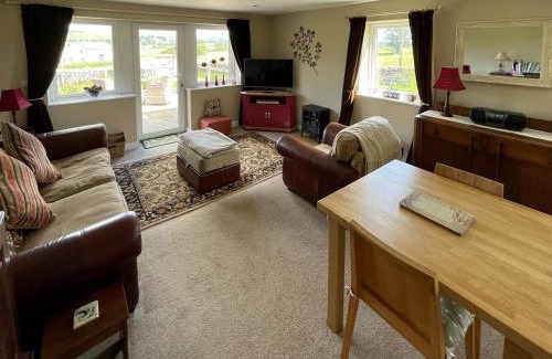 Rathmell Casa | Two Hoots