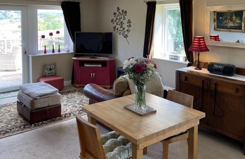 Rathmell Casa | Two Hoots