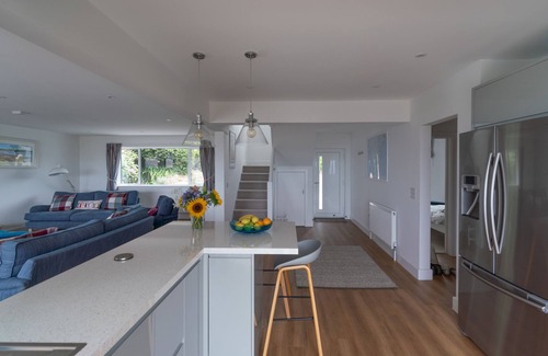 Thurlestone Cabaña | DOS HOROS, admite mascotas, con chimenea en Thurlestone, Ref. 1013507