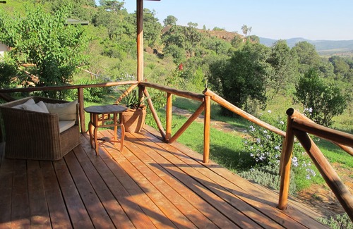 Nanyuki Cabina | Dos tiendas de safari idílicas en un entorno impresionante Bush.