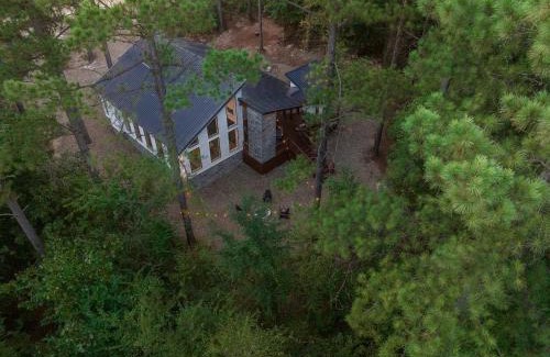 Pickens Casa | Two Knights Luxury Cabin