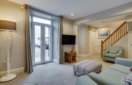 Coniston Casa | Two Lake View