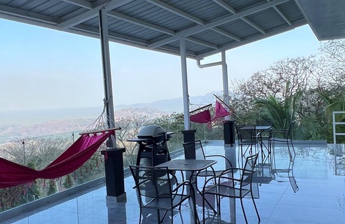 Chica Casa | TWO large, intimate lofts, ideal for couples/families/friends. Infinite view Sea