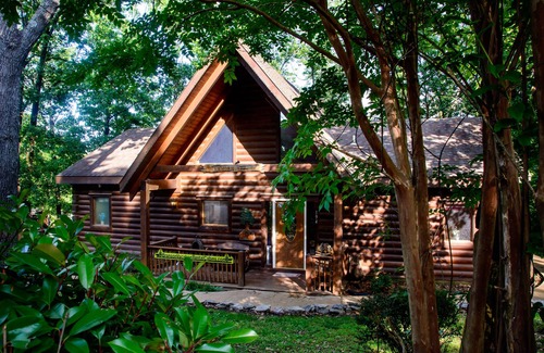 Branson Cedars Cabina | Acogedora cabaña con dos master suites, perfecta para dos parejas