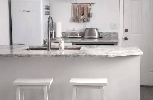 Vero Beach Cabaña | Two Miles to the Beach, centrally located