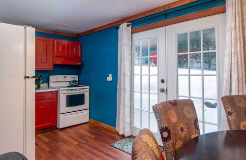 Fletcher Condominio | Two Minutes to Smugglers Notch Resort!