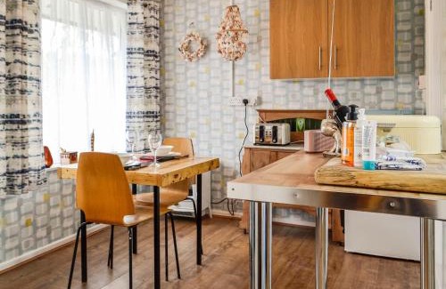 Aberaeron Casa | Two Peas In A Pod