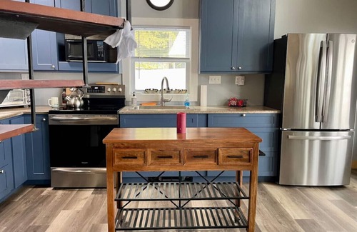 St. Albans Cabaña | Two Private Lake Champlain Cottages