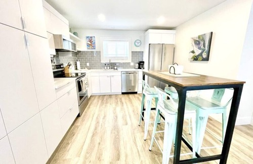 Meaford Apartamento | Two Private Pet Friendly Suites at Hills Meaford