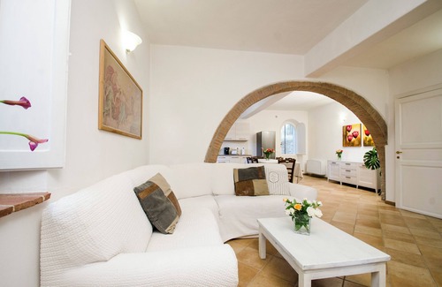 Po' Bandino Villa | CASA FEBEA - VILLA PRIVADA TOSCANA CON PISCINA CLIMATIZADA E IGLESIA