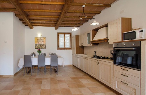Po' Bandino Villa | CASA FEBEA - VILLA PRIVADA TOSCANA CON PISCINA CLIMATIZADA E IGLESIA