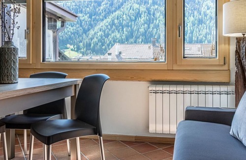 Giustino Apartamento | TWO ROOM APARTMENT WITH WIFI AND BALCONY