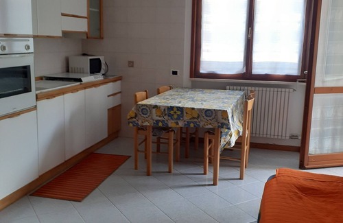 Ceriale Apartamento | APARTAMENTO DE DOS HABITACIONES CON TERRAZA